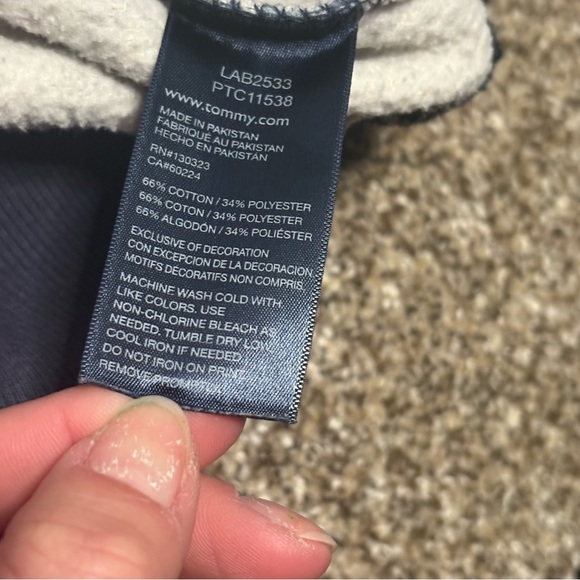 Tommy Hilfiger Boy’s Large Camouflage Hoodie - Picture 11 of 13